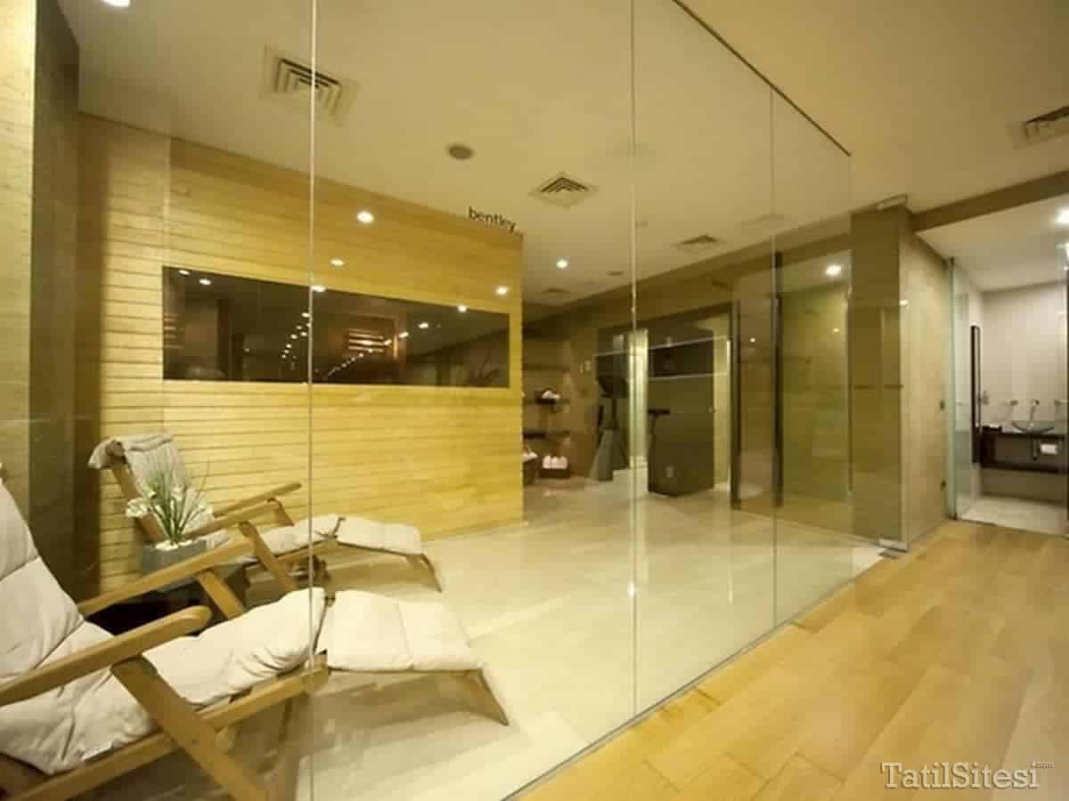 Bentley Hotel By Molton